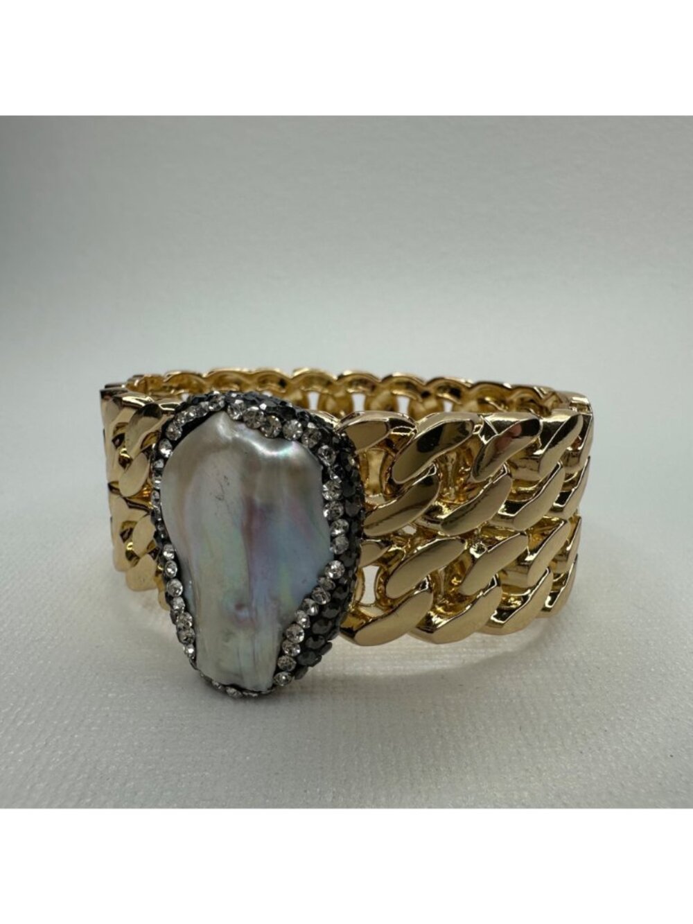 Gold Tone Rhinestone Encrusted Baroque Pearl Curb Chain Cuff Bracelet Glam - Picture 3 of 12